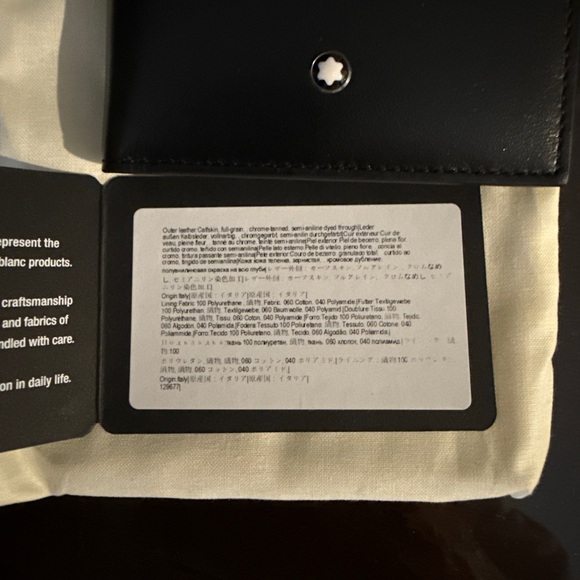 Montblanc Black Leather Card Holder - Picture 7 of 8